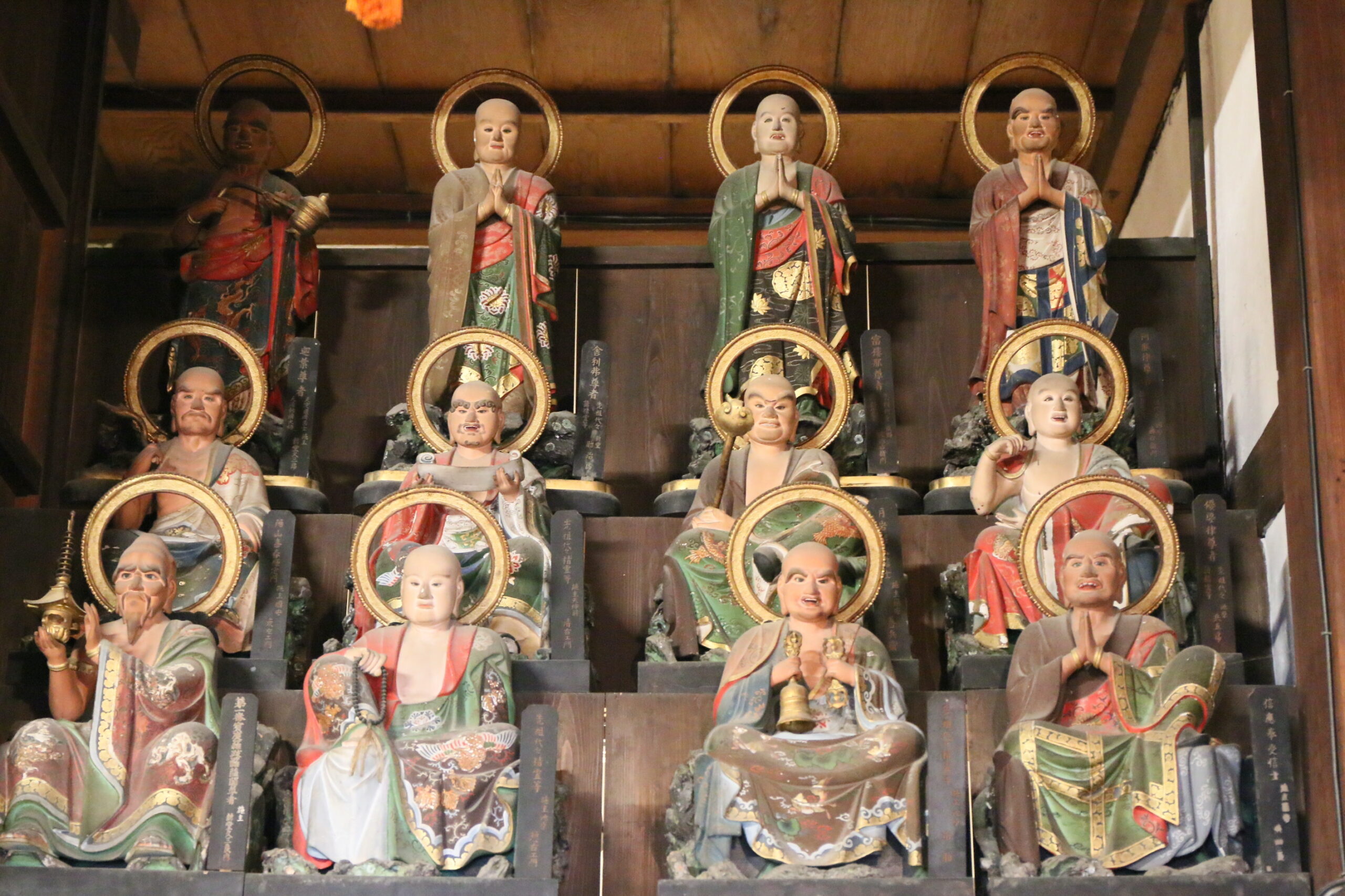 撮りにこんせ‼フォトコンテスト|滋賀・長浜北部|7月9日2枚目 全長寺の羅漢様